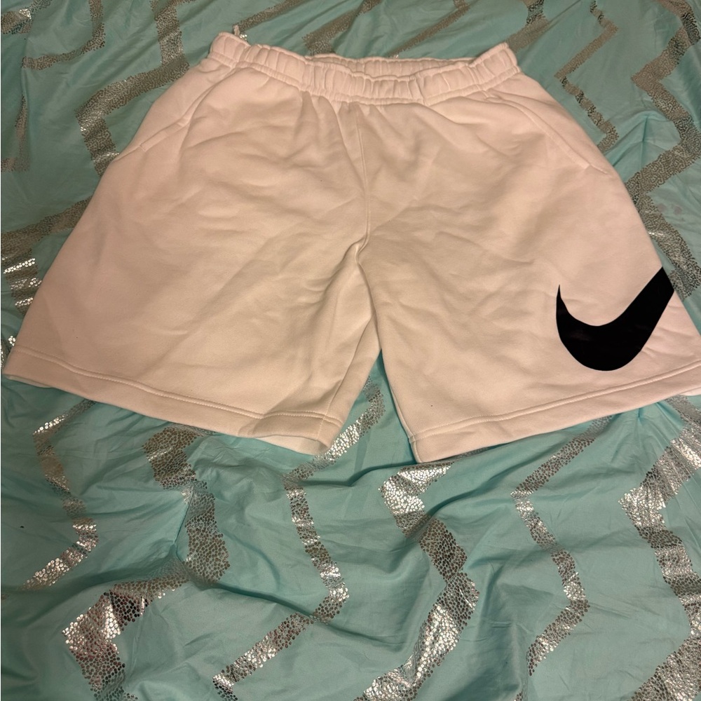 Men’s Size L- Nike White Sweat-Shorts with Black Logo. Knee length/ standard fit